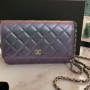 ❌Sold❌ Chanel iridescent blue/purple wallet on chain